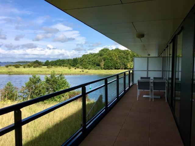 Appartement Aan Jachthaven Met Zicht Op Veerse Meer Arnemuiden Extérieur photo